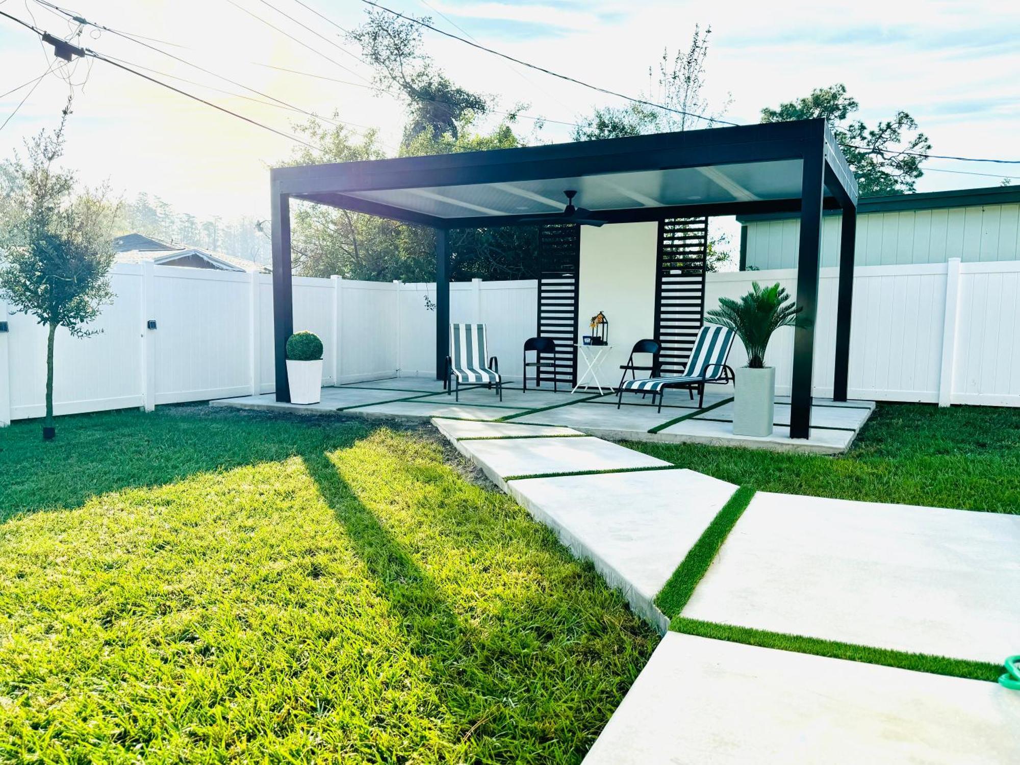 Brand New Tampa Oasis With Private Jacuzzi Retreat Villa Lutz Eksteriør bilde