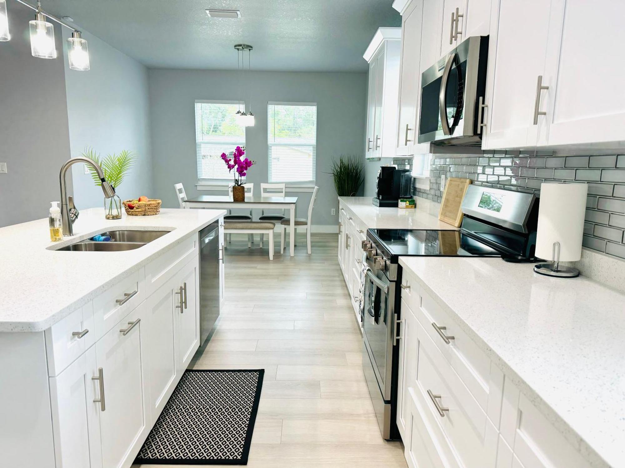 Brand New Tampa Oasis With Private Jacuzzi Retreat Villa Lutz Eksteriør bilde